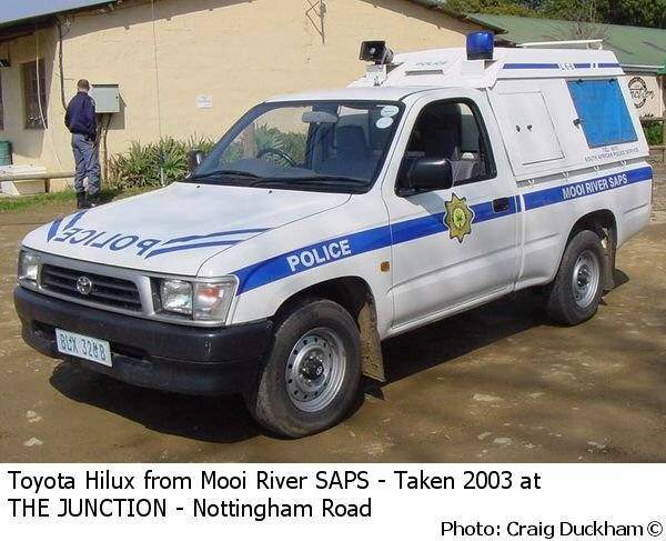   Toyota_hilux_cd