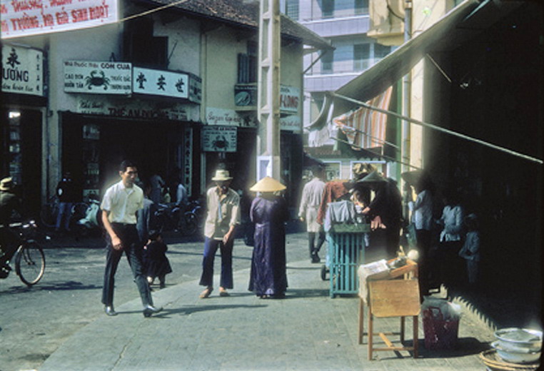 Ảnh màu "độc và đẹp" về Đà Lạt năm 1965 31