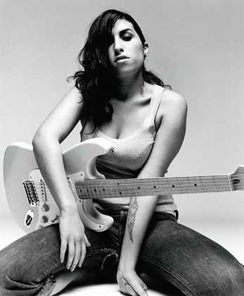 Amy Winehouse [BIOGRAFÍA] AMY%20WINEHOUSE