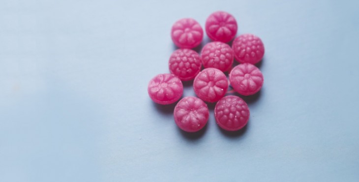 رهان خاسر على البيولوجيا الصناعية Sugar-candy-sweet-pink-large-730x370