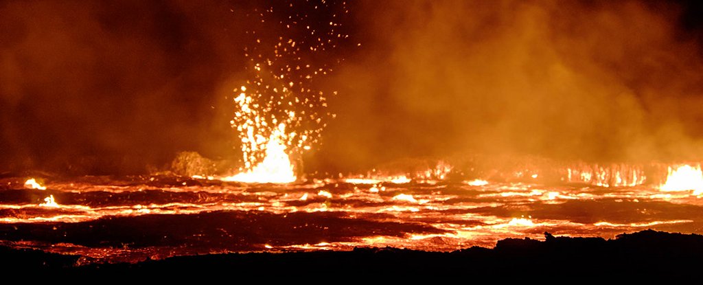 Nearby earthquakes are opening up Africa's 'Gateway to Hell' volcano Gateway-to-hell_1024