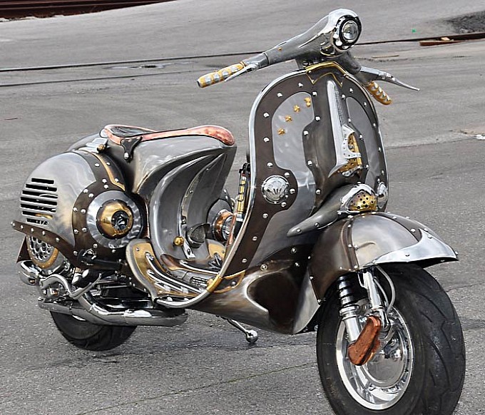 Postavi sliku i zatrazi sledecu Guardian-astonishing-steampunk-vespa-by-pulsar-projects-photo-gallery-medium_7