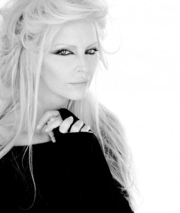 FESTIVAL DI SANREMO 2011: I CANTANTI - LE CANZONI - I TESTI Patty-pravo-254x300