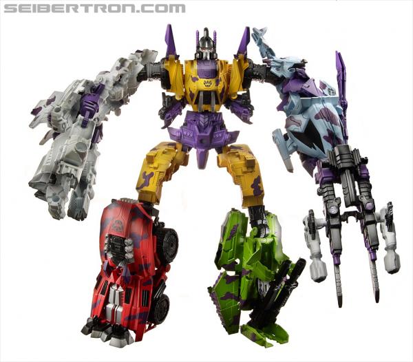 Jouets Transformers Generations: Nouveautés Hasbro - partie 1 - Page 17 R_exclusives_g2_bruticus_amazon_combined