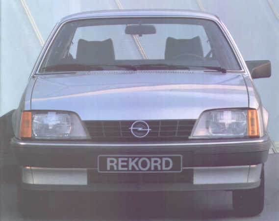 Opel Rekord C Sedan, Coupé e Conversível Rekord_e2-001