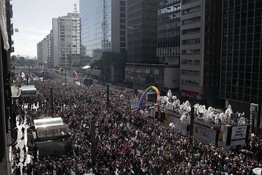 Millones de personas protestan contra la homofobia en la Parada Gay de Sao Paulo Saopaulo