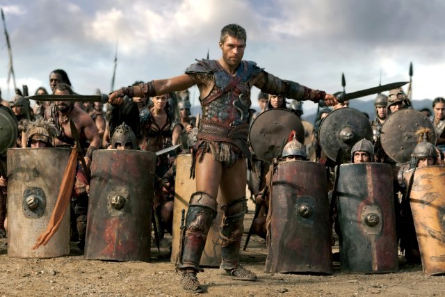 Reino Maldito — Capítulo #10 Parte 1 (La Caída del Tirano) Liam-mcintyre-and-series-creator-talk-about-spartacus-heartbreaking-finale