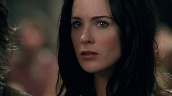 1x01 ♦ A land without magic. - Página 11 Bridget-Regan-3-grande