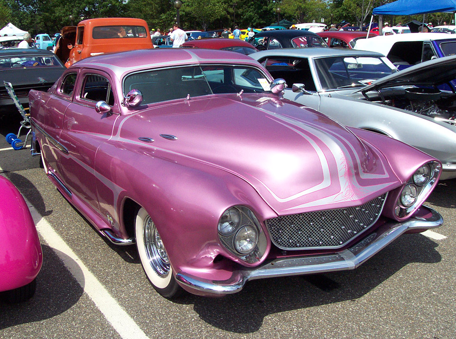 سيارات ورديه 1951-Mercury-custom-pink-fins-bullet-grille-le-2