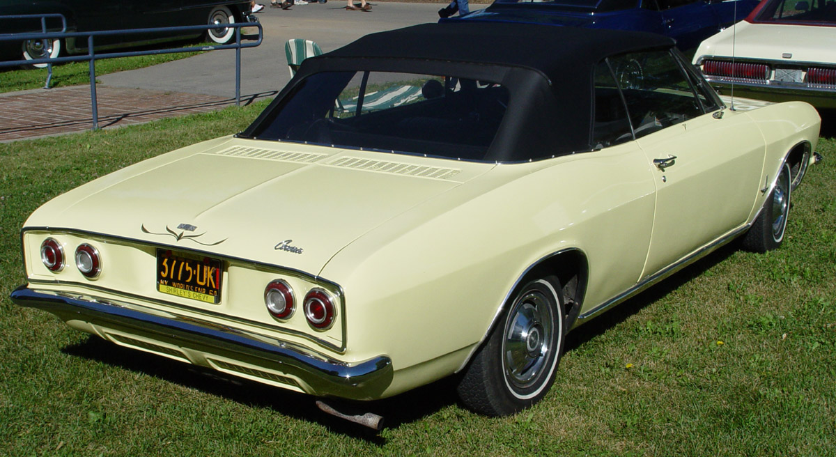 Opala x Chevelle.. São muito parecidos! um é cópia do outro? 1965-Chevrolet-Corvair-Cream-Convt-r-sy