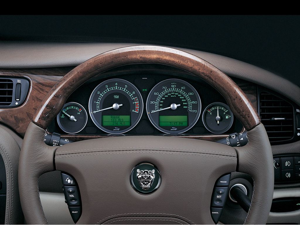 أكبر موسوعة صور السيارات المميزة 2005-Jaguar-S-Type-SW-Gauges-1024x768