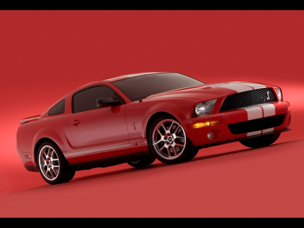 موضوع المليون رد 2005-Shelby-Cobra-GT500-Show-Car-SA-1280x960