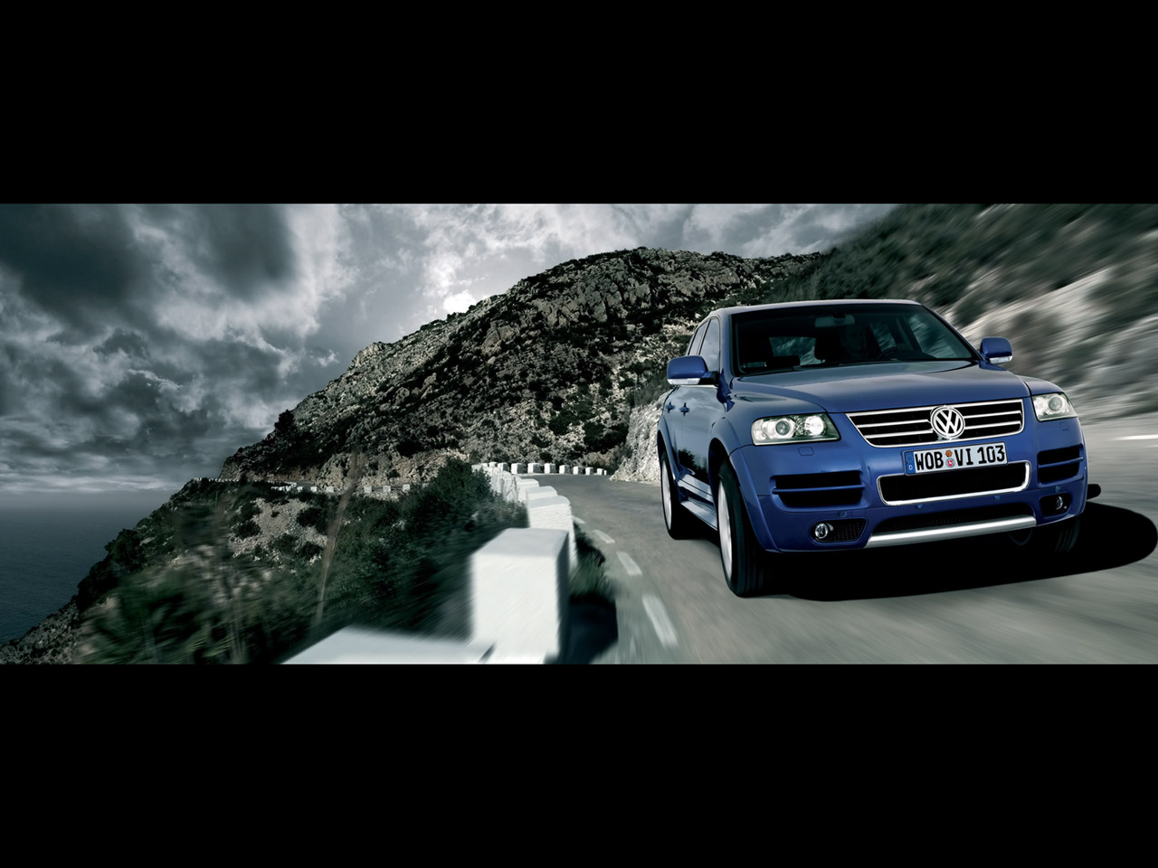 أكبر موسوعة صور السيارات المميزة 2005-Touareg-W12-Sport-Mountain-Road-1280x960