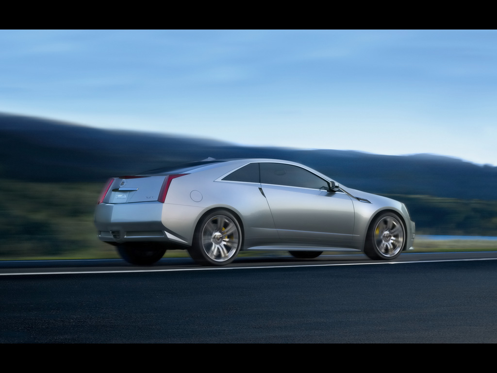 Cadillac CTS Coupe Concept(2008) 2008-Cadillac-CTS-Coupe-Concept-Rear-And-Side-Speed-1024x768