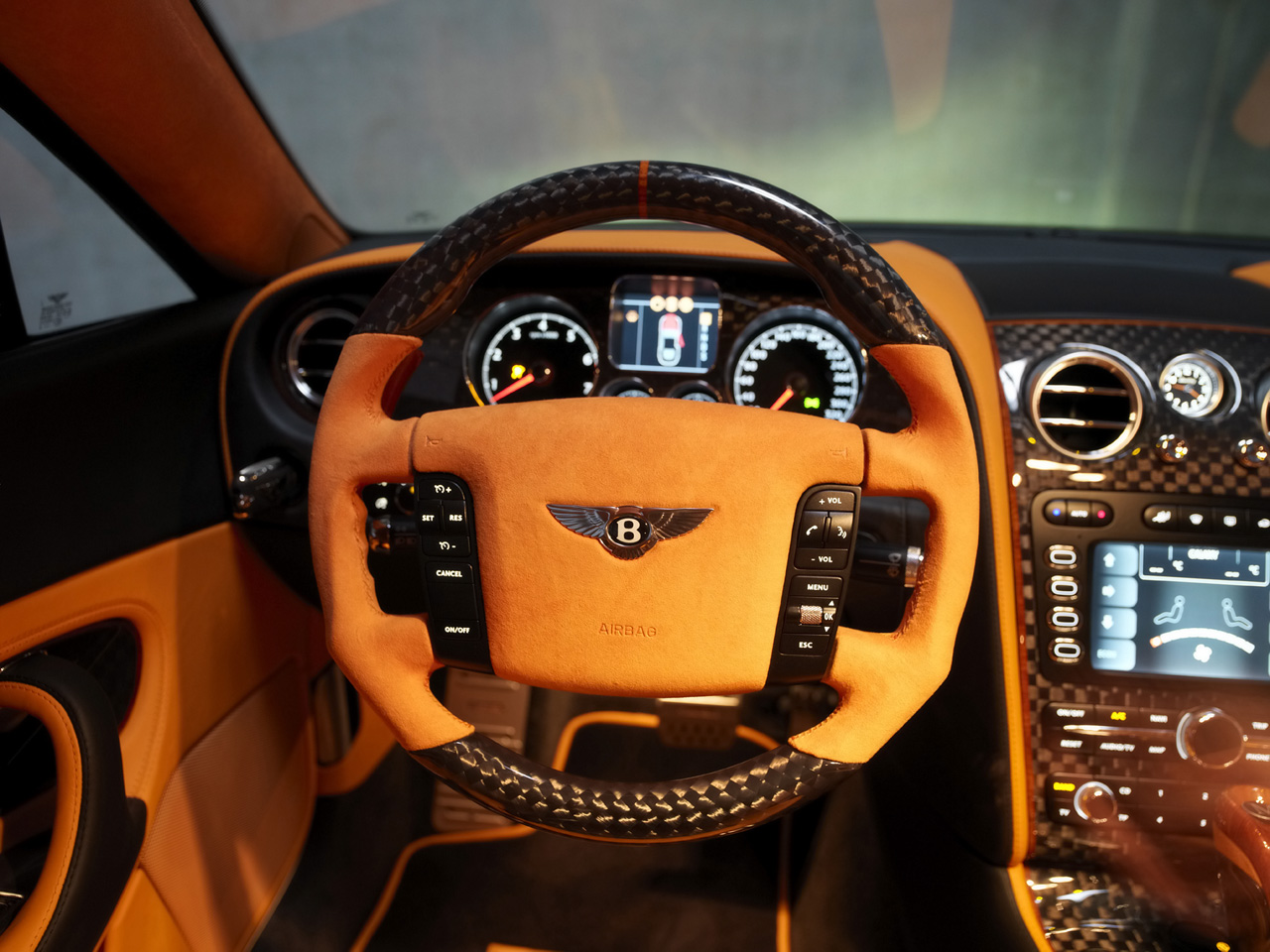     2008-Le-Mansory-Bentley-Continental-GT-Dashboard-1280x960