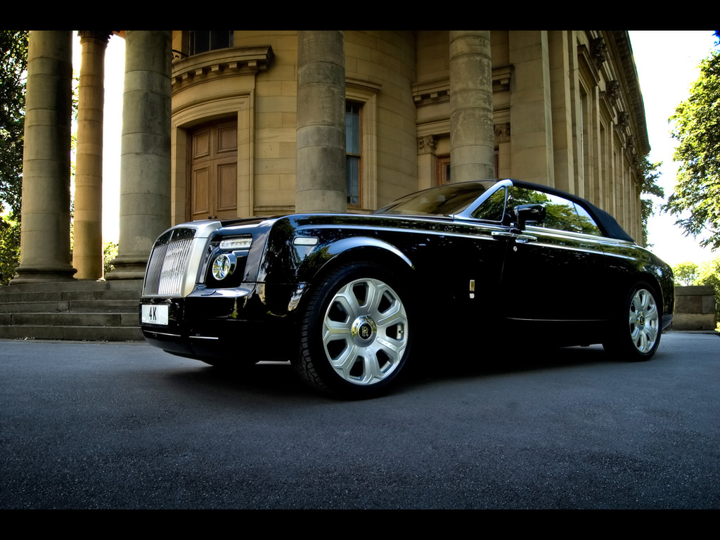  سيارة rolsroyse الكلاسيكية 2009-Project-Kahn-Rolls-Royce-Phantom-Coupe-Front-And-Passenger-Side-3-1024x768