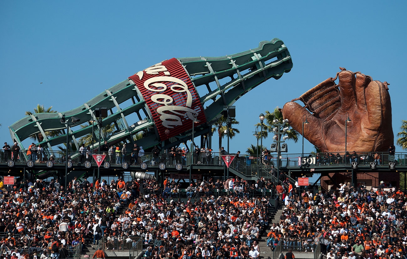 سان فرانسيسكو : الولايات المتحدة / San Francisco Coke-Glove