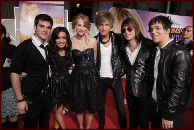 DL with Taylor Swift; HM: The Movie Premiere Normal_hmtmprem005