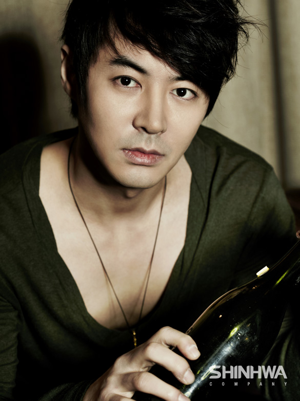 [Biografía] Shinhwa Junjin_big_thum4