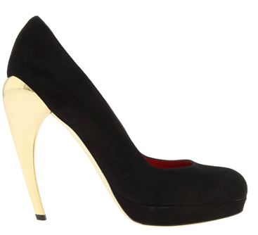 مجموعة أحذيه وحقائب نسائيه Moschino-curve-heeed-court-shoes