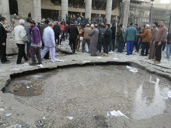 صور وفيديو تفجيرمديرية امن القاهرة ومحطة مترو البحوث وقسم شرطة الطالبية  Amn-cairo.100