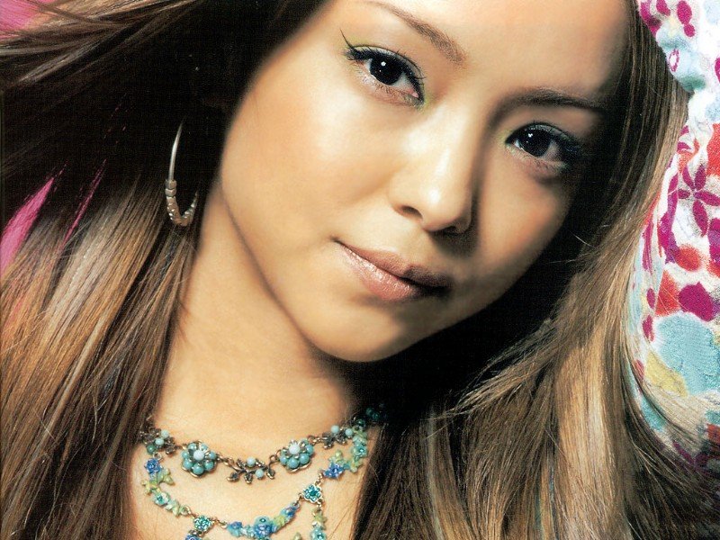 Mes photos ... Namie_Amuro_040011