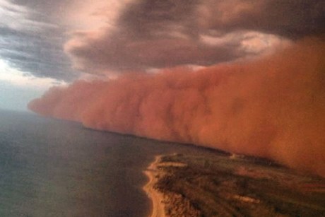 Las espectaculares tormentas de polvo Australian-Sand-Storm-2013-Onslow-From-Plane