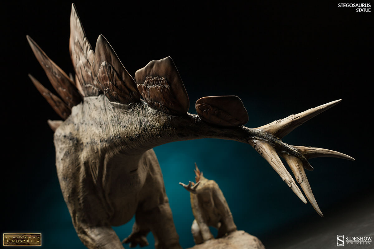 [Sideshow] Dinosauria: Stegosaurus Statue 2000473-stegosaurus-009