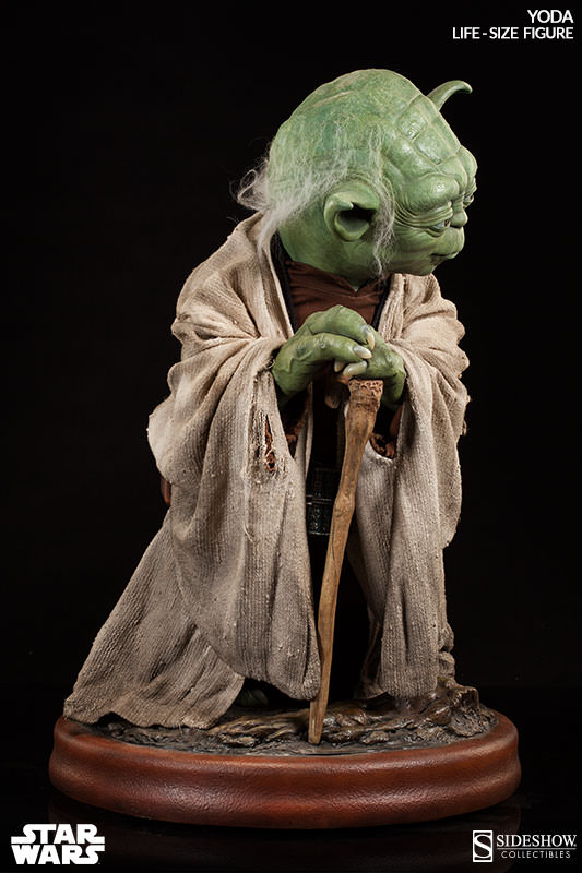   [Sideshow] Star Wars: Yoda Life-Size figure (Lançado!) 400080-yoda-005