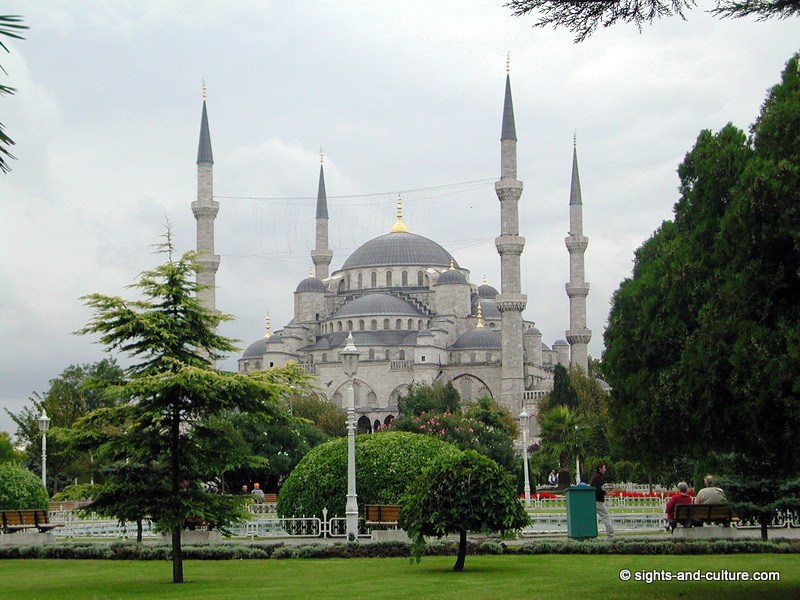 Despre Turcia Istanbul-Blue-Mosque-5520