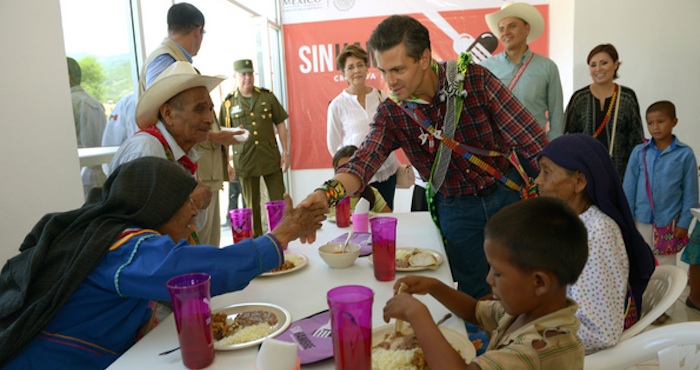 nacional - Deficiencias (y renovación) de la Flota Presidencial. - Página 10 Epn-pobreza2