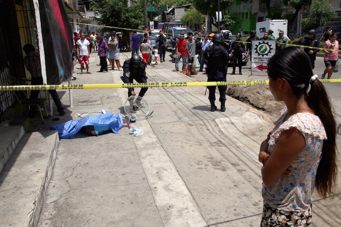 AMLO recibe un país con policías y alcaldes ligados al narco y con 15 cárteles en plena expansión Image-2018-09-22-140712