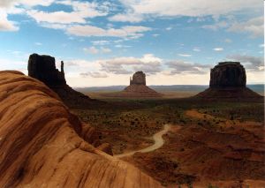 Religije američkih indijanaca 758990_monument_valley_3