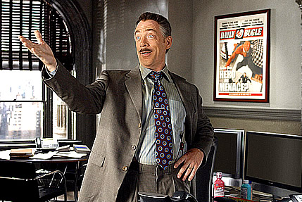 Ficha de PNJ Jonah Jameson. Simmons