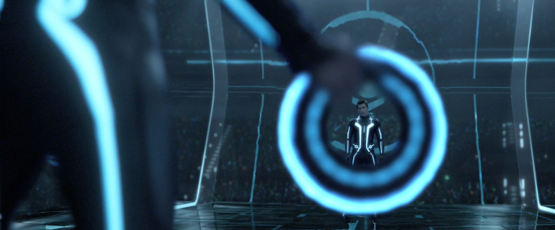 [Tópico Oficial] TRON: O Legado, veja Olivia Wilde em clipe do Daft Punk!!! Zz2b8174d0