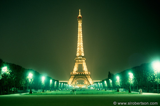 صور برج ايفل. Eiffel-tower-b