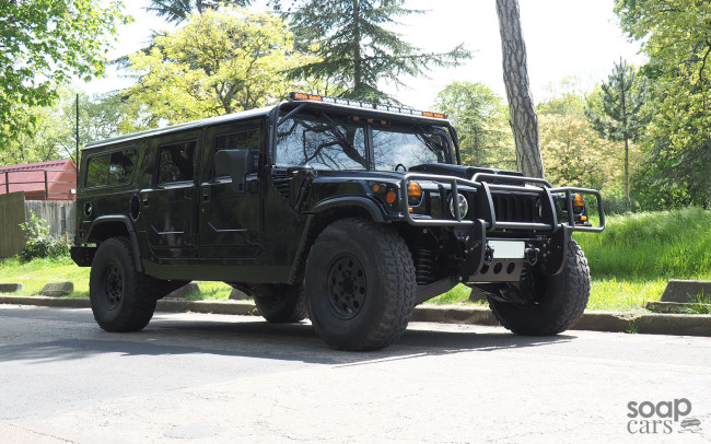 "HUMMER H1 1996: UN MILITAIRE EN SMOKING" vu par soapcars Hummer-h1-650x406