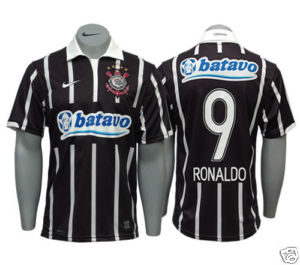 Seguimos con Croacia o cambiamos?? 09-10-corinthians-away-shirt-ronaldo-9