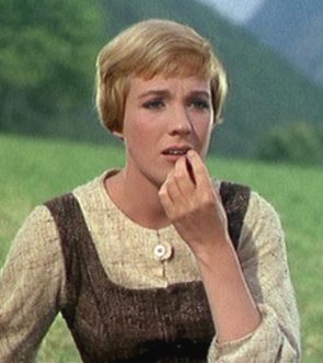 Ou o Brasil acaba com a saúva, ou a saúva acaba com o Brasil. Julie_Andrews_sound_of_music_worried_about_children