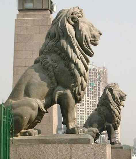 صور من مصر و محافظاتها " تعالي اتعرف علي مصر " Egypt_Cairo_Lion_statues_Kasr_el_Nil_bridge_River_Nile