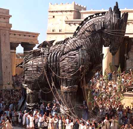 10 Kebohongan Terbesar Dalam Sejarah Dunia Trojan_wooden_horse