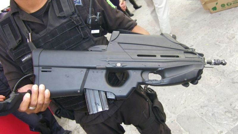 Armas de cargo INFANTERIA Y FUERZAS ESPECIALES -  Fn-p90-en-mexico