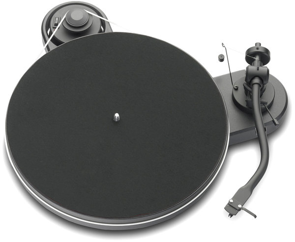 Platine vinyl avec convertisseur MP3 Pro-Ject-RPM-1-3-Genie-Noir-mat_P_600