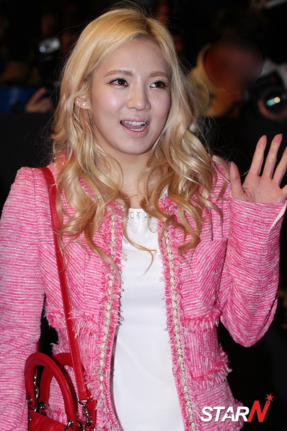 [12-03-2013] Tiffany, Hyoyeon, và Seohyun tham dự buổi lễ ra mắt của bộ phim "G.I.Joe 2'" Hyoyeon4