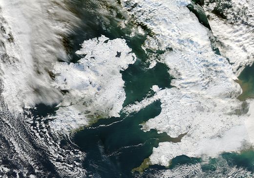 Las nevadas a principios de invierno previsto para Irlanda y el Reino Unido Ireland_and_UK_from_space_on_C