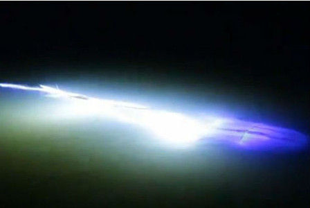 Large ‘glowing, pulsating’ fish-like creature filmed in Bristol harbour  5585877