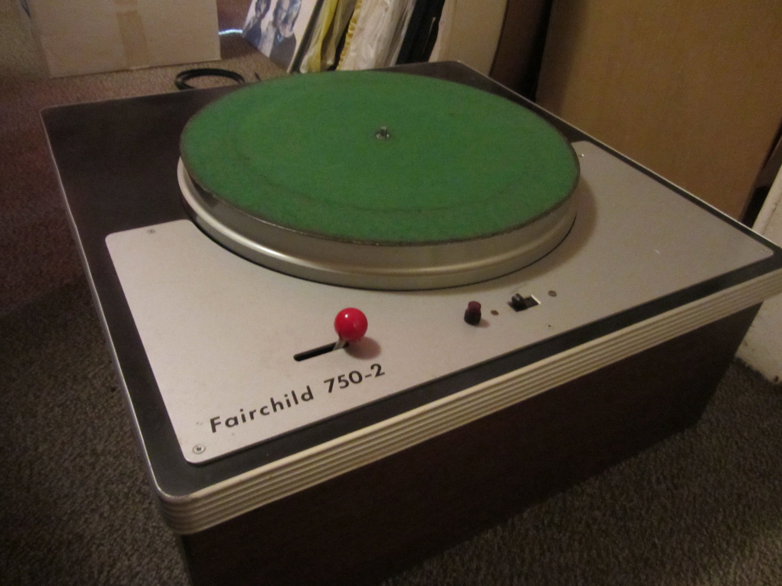 USA VINTAGE - USA. VINTAGE (50,s-80,s) - Página 2 Fairchild-750-2-transcription-turntable-1