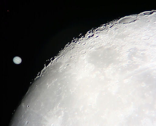 El extraño halo de la Luna y el acercamiento de Jupiter Christmascoverup_strip