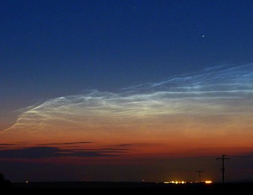 Seguimiento  de Nubes anómalas y fenómenos extraños en el cielo.  - Página 5 Electricblue_strip