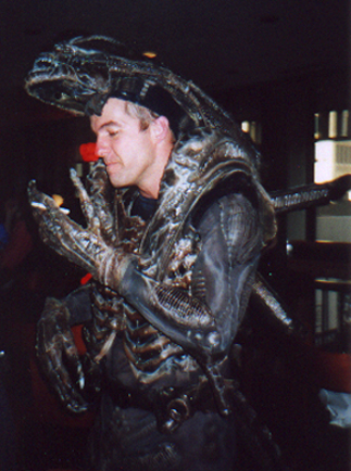 Costume alien warrior - Page 5 Smokingbug